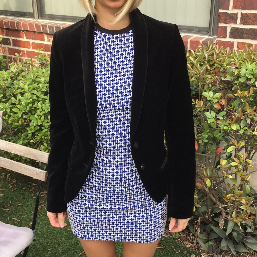 Stylish Black Velvet Blazer XS